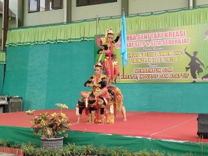 WhatsApp-Image-2020-09-10-at-14.04.24-300x225 Juara 1 Lomba Tari Kreasi Tingkat SMP dan SMA Sederajad 2020