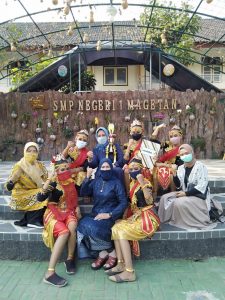 WhatsApp-Image-2020-09-10-at-16.56.10-225x300 Juara 1 Lomba Tari Kreasi Tingkat SMP dan SMA Sederajad 2020