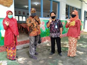 WhatsApp-Image-2021-04-20-at-08.29.26-1-300x225 Bimtek Adiwiyata bagi sekolah